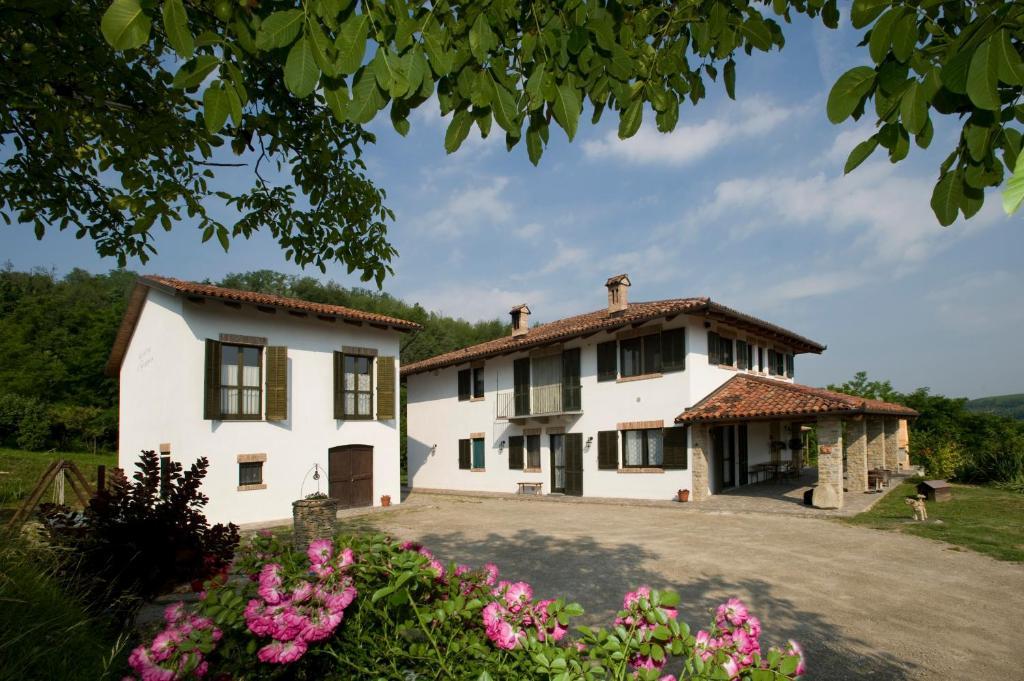 시니오 Cascina Il Ginepro 게스트하우스 외부 사진