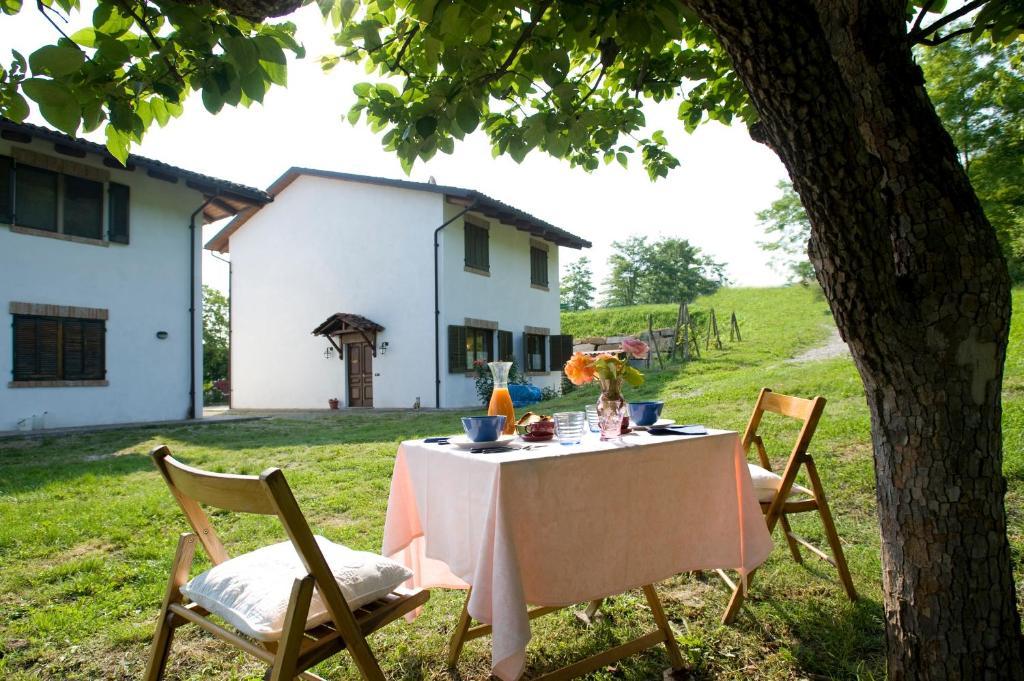 시니오 Cascina Il Ginepro 게스트하우스 외부 사진