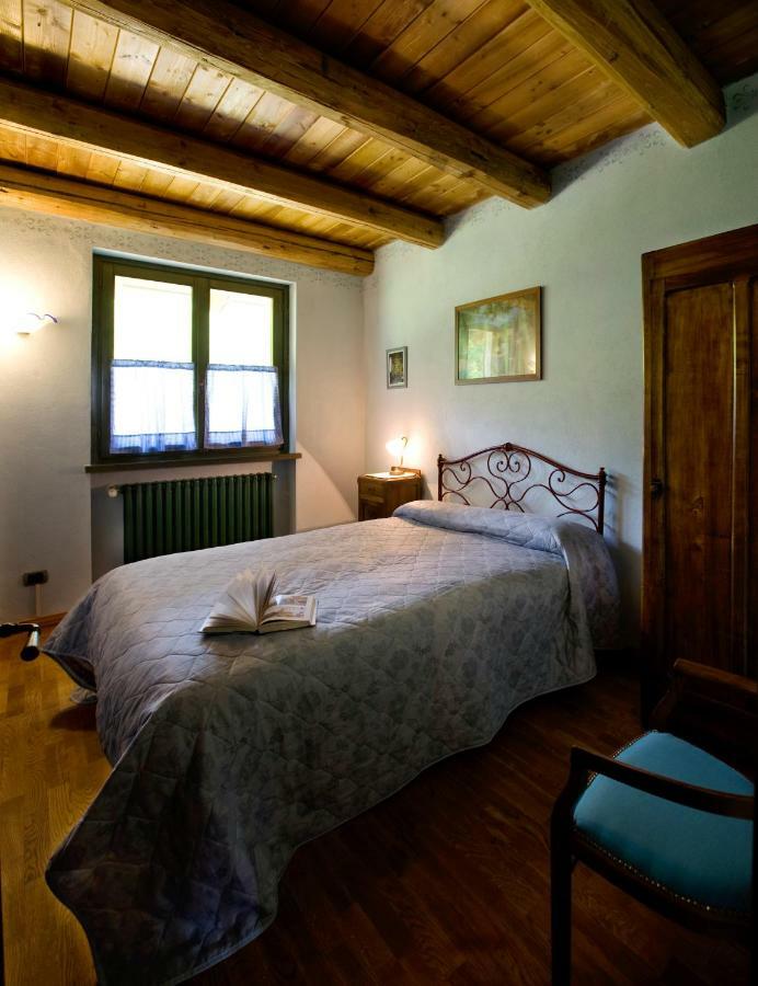 시니오 Cascina Il Ginepro 게스트하우스 외부 사진